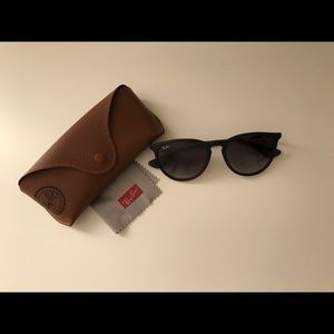 Ray ban Erica classic